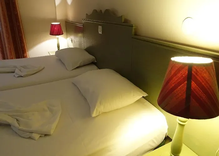 Bristol Apart Otel 2*