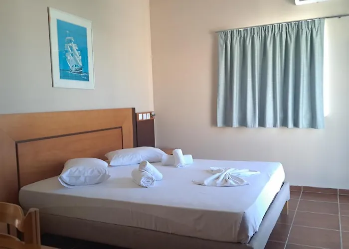 Bristol Apart Otel 2*