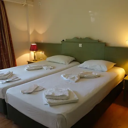 מלון דירות Bristol