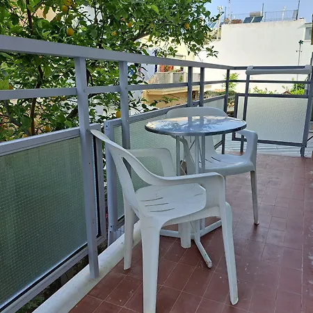 מלון דירות Bristol 2*