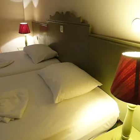 Bristol Aparthotel 2*