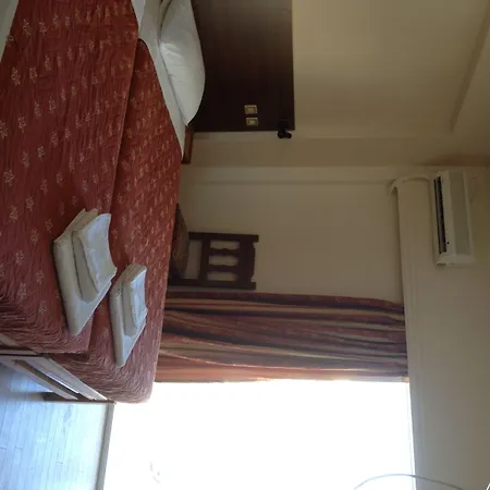 Apartahotel Bristol Cos