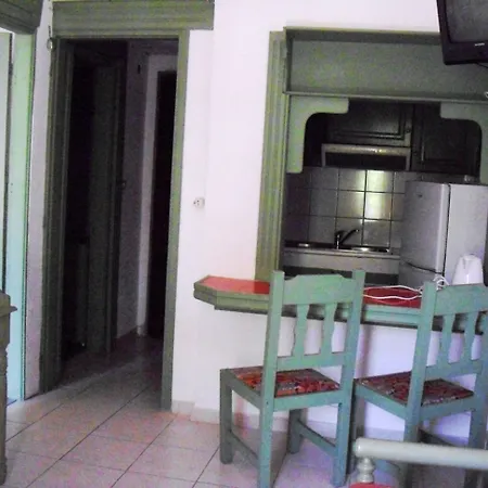 Bristol Apartmanhotel 2*