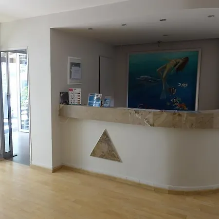 Bristol Apartahotel