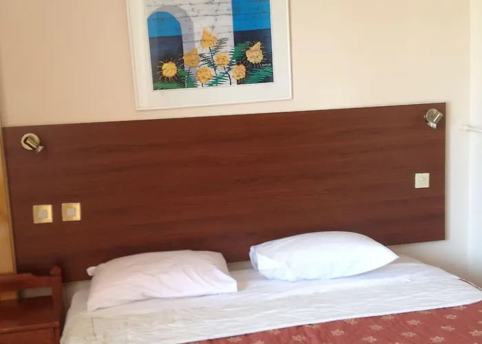 Bristol 2* بلدة كوس